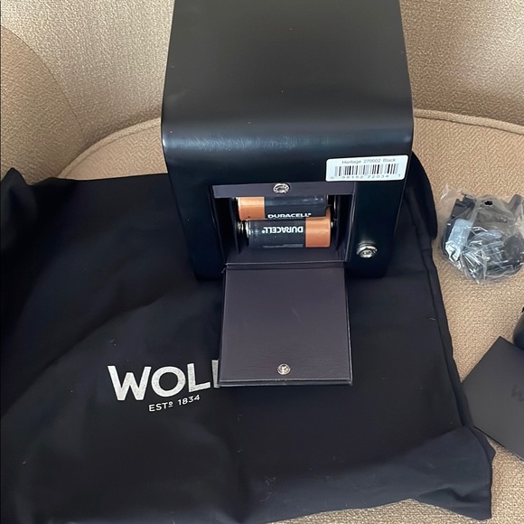 WOLF Black Single Watch Winder - Picture 3 of 3